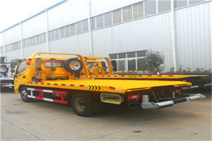 榆中附近拖车救援搭电